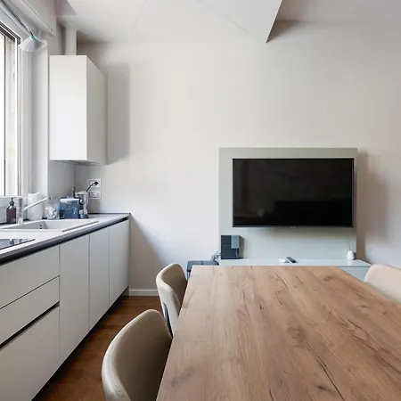 Guesthost - Bullona Bright & Design - M5 Gerusalemme Milano