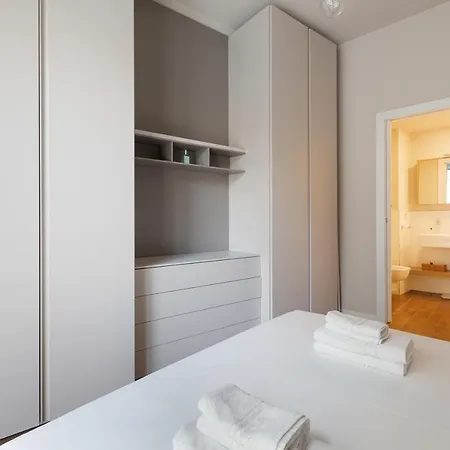 Guesthost - Bullona Bright & Design - M5 Gerusalemme Apartmán *